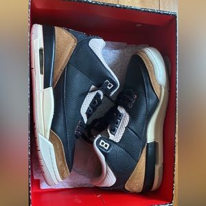 RETRO JORDAN 3’s